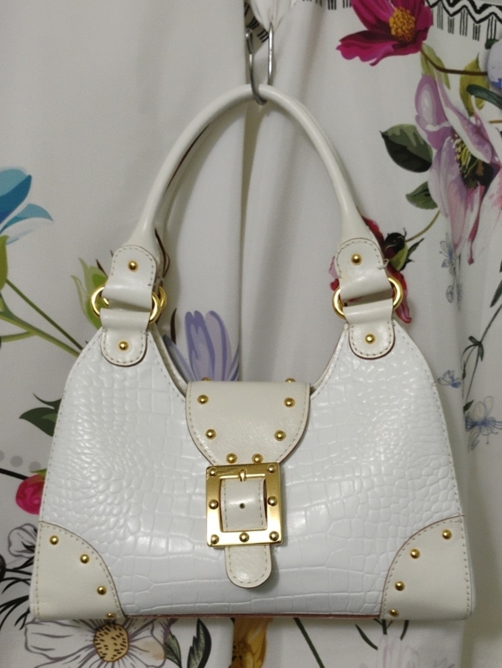 Michael Michael Kors Stylish White/Cream Croc-Emboss. 3 Compartment Shoulder Bag - Picture 2 of 15